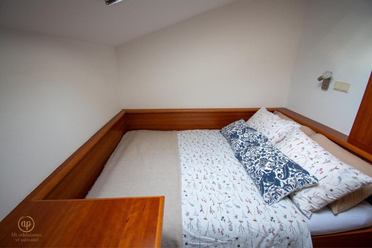 Apartment Myway Порторож Екстер'єр фото